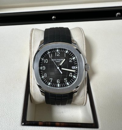 Patek Philippe Aquanaut Fullset 2009 Like New Eu
