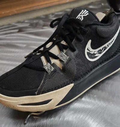 Sz 4y - Nike Kyrie Flytrap 6 Black White Dq8094009 Shoe As2