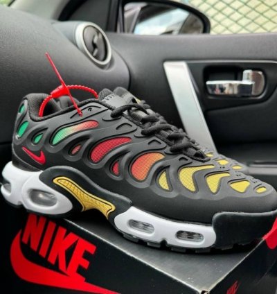 Nik E Air Max Plus Rainbow Running Shoes