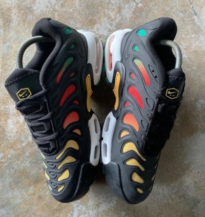 Nik E Air Max Plus Rainbow Running Shoes