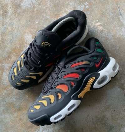 Nik E Air Max Plus Rainbow Running Shoes