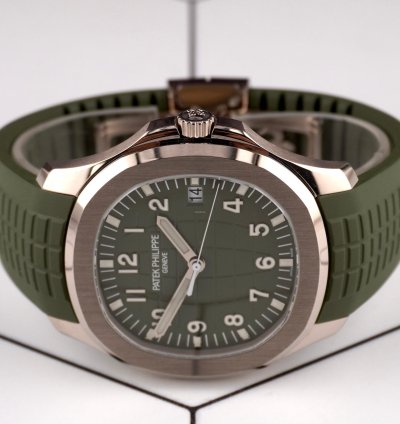 Patek Philippe Aquanaut Jumbo 18k White Gold Khaki Green Men Watch 5168g-010