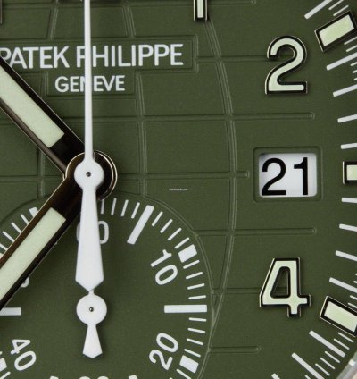 Patek Philippe Aquanaut Jumbo 18kt White Gold Automatic 5968g-010