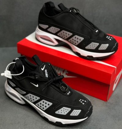 Nik E Air Max Sndr Black White Running Shoes
