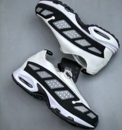 Nik E Air Max Sunder White Black Sneakers