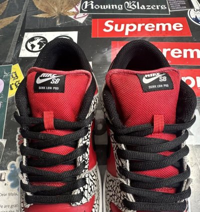 Nike Sb Dunk Low Pro Supreme Red Cement