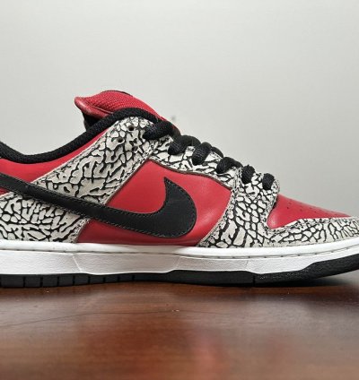 Nike Sb Dunk Low Pro Supreme Red Cement