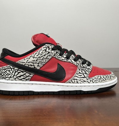 Nike Sb Dunk Low Pro Supreme Red Cement