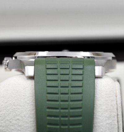 Patek Philippe Aquanaut Khaki Green 5168g 2021 Full Set