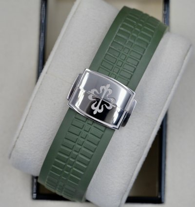 Patek Philippe Aquanaut Khaki Green 5168g 2021 Full Set