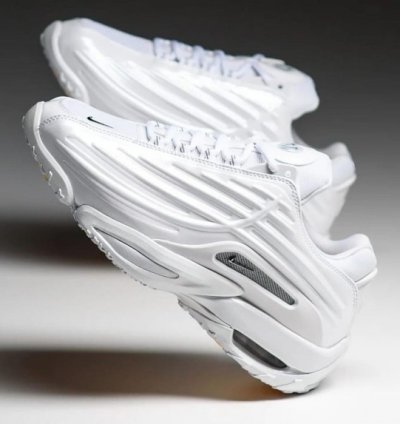 Nik E Hot Step 2 Nocta White Sneakers