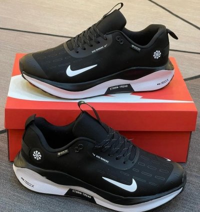 Nik E Infinity Run 4 React X Gore Tex Black White Sneakers