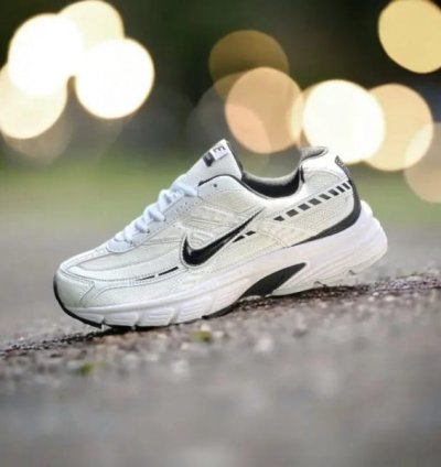 Nik E Initiator Low White Black Sneakers