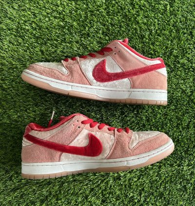 Nike Sb Dunk Low Strangelove Skateboards