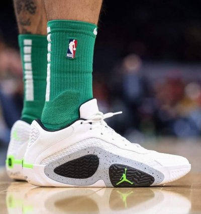 Nik E Jordan Jayson Tatum 2 Legacy White Neon Basketball Sneakers