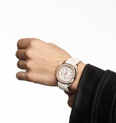 Patek Philippe Aquanaut Luce 5269 200r-001 Rose Gold White Dial 2024