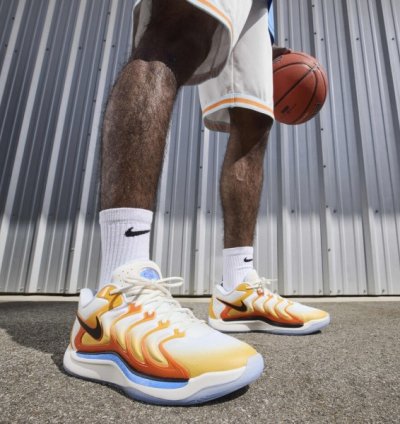 Nik E Kd17 Sunrise Basketball Sneakers