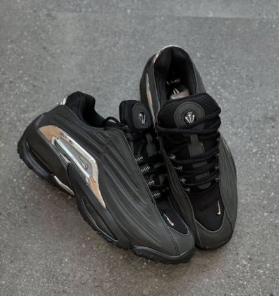 Nik E Nocta Hot Step 2 Black Sneakers