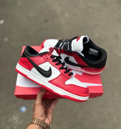 Nik E Sb Dunk Low Twist Chicago Sneakers