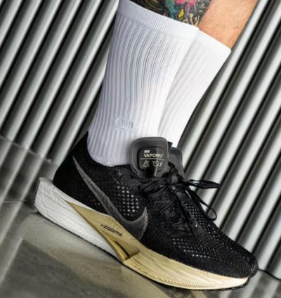 Nik E Zoom X Vaporfly Next 3 Black Metallic Gold Running Shoes