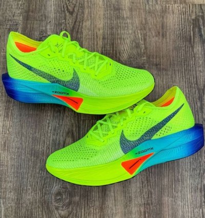 Nik E Zoom X Vaporfly Next 3 Volt Sneakers