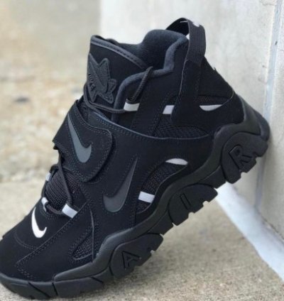 Nike Air Barrage All Black Sneakers