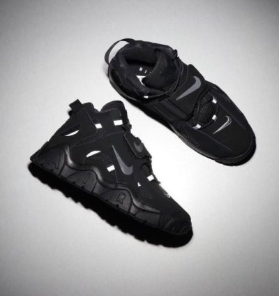 Nike Air Barrage All Black Sneakers