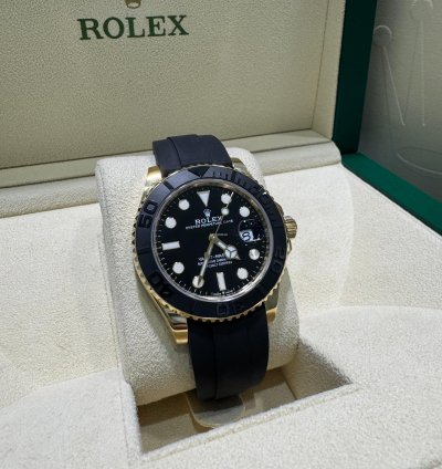 Rolex Yacht-master 42 226658 2022 42mm 18kt Yellow Gold Oysterflex Box Papers Unworn