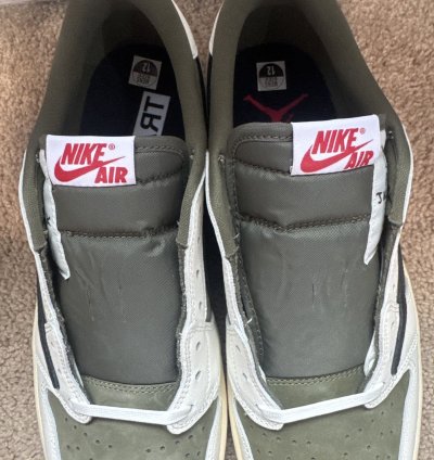Travis Scott Air Jordan 1 Low Medium Olive