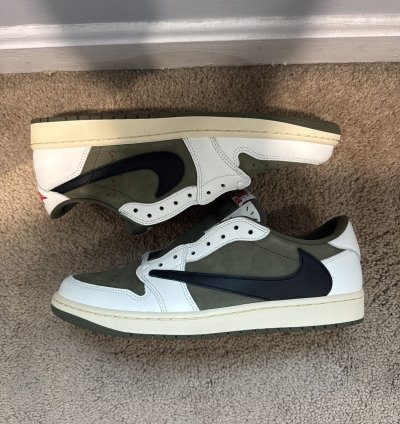 Travis Scott Air Jordan 1 Low Medium Olive