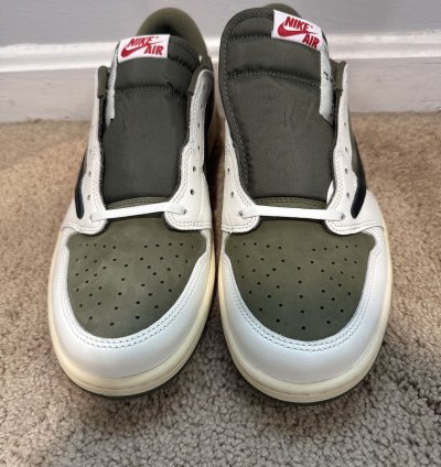 Travis Scott Air Jordan 1 Low Medium Olive