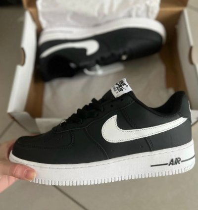 Nike Air Force 1 07 Black White Sneakers