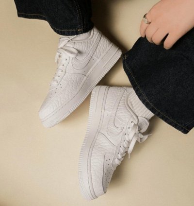 Nike Air Force 1 07 Textured White Sneakers