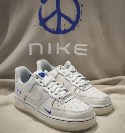 Nike Air Force 1 07 Water Line Sneakers