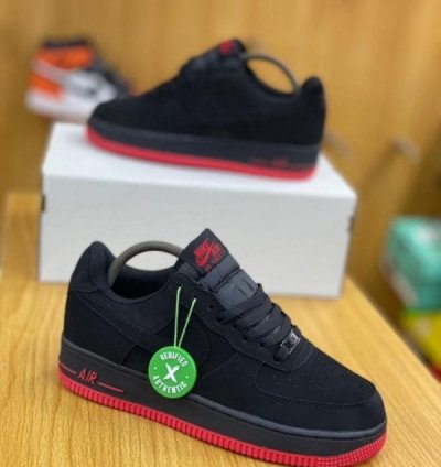 Nike Air Force 1 Low University Black Red Sneakers