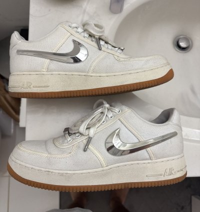 Travis Scott Airforce 1 white