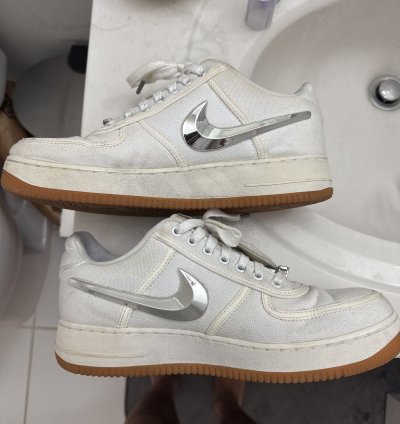 Travis Scott Airforce 1 white