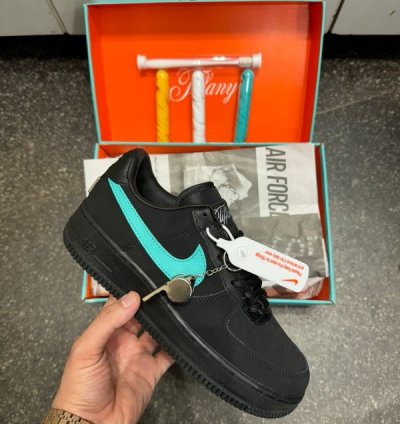 Nike Air Force 1 Tiffany Sneakers Semi Ua