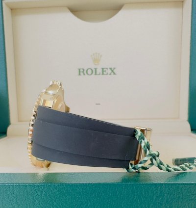 Rolex Yacht-master 42 42mm 226658 18k Yellow Gold Oysterflex Box And Papers Unworn