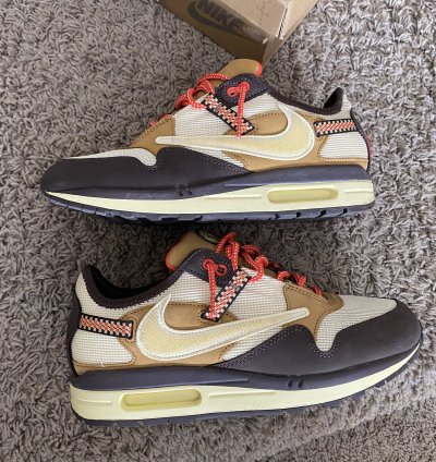 Nike Travis Scott Air Max 1 Baroque Brown
