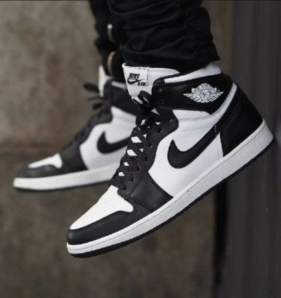 Nike Air Jordan 1 Black White Basketball Sneakers Semi Ua