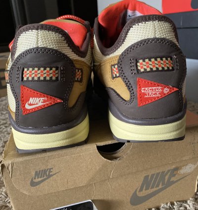 Nike Travis Scott Air Max 1 Baroque Brown