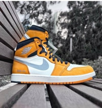 Nike Air Jordan 1 High Element Goretex Light Curry Basketball Sneakers