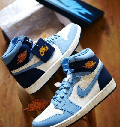 Nike Air Jordan 1 High First In Flight Basketball Sneakers