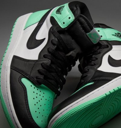 Nike Air Jordan 1 High Green Glow Basketball Sneakers Semi Ua