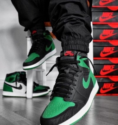 Nike Air Jordan 1 High Pine Green Black Basketball Sneakers Semi Ua