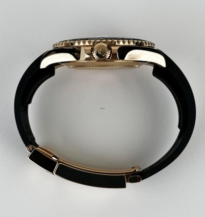 Rolex Yacht-master 42 42mm Black Ceramic Bezel Yellow Gold Black Dial Osyterflex Bracelet 226658