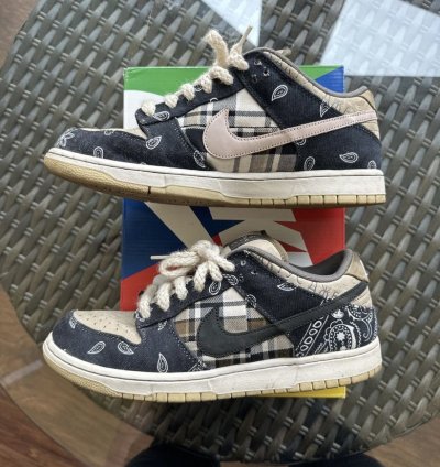 Travis Scott Nike Sb Dunk