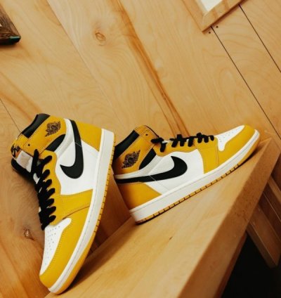 Nike Air Jordan 1 High Yellow Ocher Black Basketball Sneakers Semi Ua