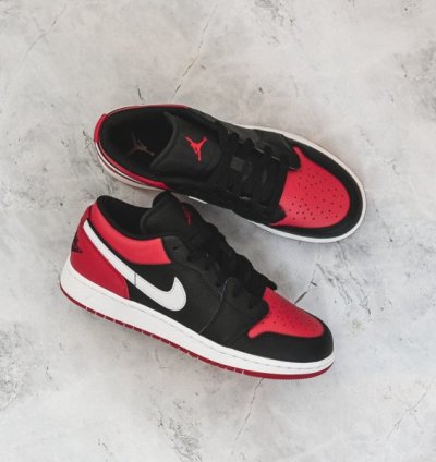 Nike Air Jordan 1 Low Alternate Bred Toe Basketball Sneakers